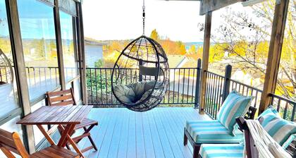 Stunning Views! - 3 Bedroom Hideaway with King Bed - Lower Unit of a Duplex