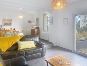 TV, DVD player - Mahionias's cottage by Interhome (Longues-sur-Mer)