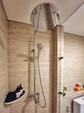 Apartment, 1 Bedroom, City View | Bathroom - Nest By SanLiving - 1BR - PIK (Jakarta)