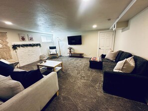 Unclassified image, 3 of 23, button