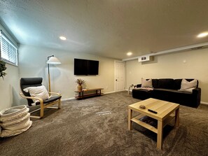 Unclassified image, 5 of 23, button