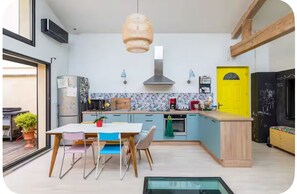 Nicht klassifiziertes Bild, 2 von 7, Schaltfläche