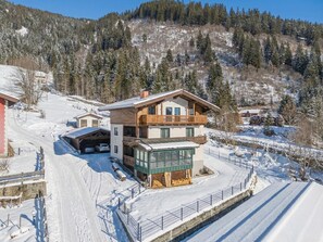 Unclassified image, 4 of 20, button