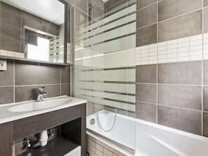 Bathroom - Pretty apartment on the casino (Blankenberge)