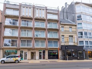Exterior - Charming apartment with cozy terrace (Middelkerke)