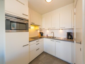 Fridge, microwave, oven, coffee/tea maker - Amazing apartment on the first floor (Middelkerke)