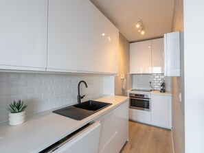 Fridge, microwave, oven, dishwasher - Cosy studio with sleeping area and sea view (Middelkerke)