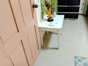 Interior - One Bed Room Aircon on Mambajao, Camiguin - 8 min Drive to Ardent Hot Spring (Mambajao)