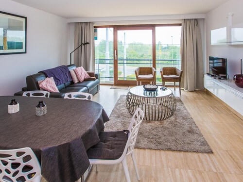 Cozy apartment near the sea
