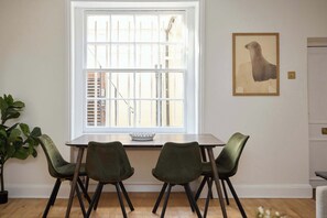 Dining - The Albion Lower Apartment (London)