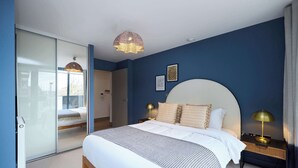 Room - The Penny Court Apartment (London)