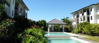 3 Bed 2 Bath Secure Parking - West End Apartment