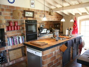 วิลล่า | ครัวส่วนตัว | อุปกรณ์ทำความสะอาด