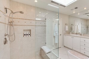 Hair dryer, towels - 15 Mi to Coachella: Palm Desert Gem w/ Pool Access (Palm Desert)