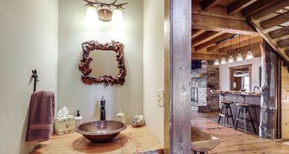 Game Room + Deck: Spacious Spruce Pine Retreat!