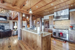 Fridge, microwave, stovetop, dishwasher - Game Room + Deck: Spacious Spruce Pine Retreat! (Spruce Pine)