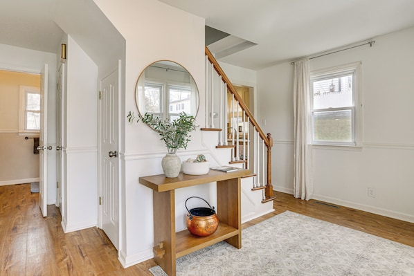 Interior - Walk to Lake Hopatcong: Vibrant Home w/ Deck! (Hopatcong)