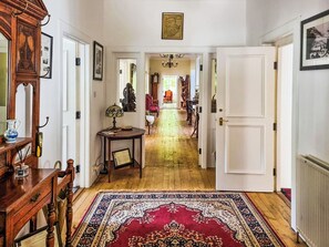 Unclassified image, 3 of 13, button - Glen Doll Lodge - UK51268 (Glen Clova)