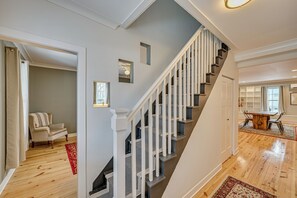 Interior - Extended Stay in South Haven! Pet-Friendly Home (South Haven)