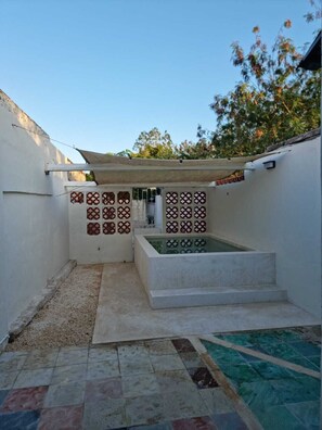 Uklassifisert bilde, 4 av 13, knapp