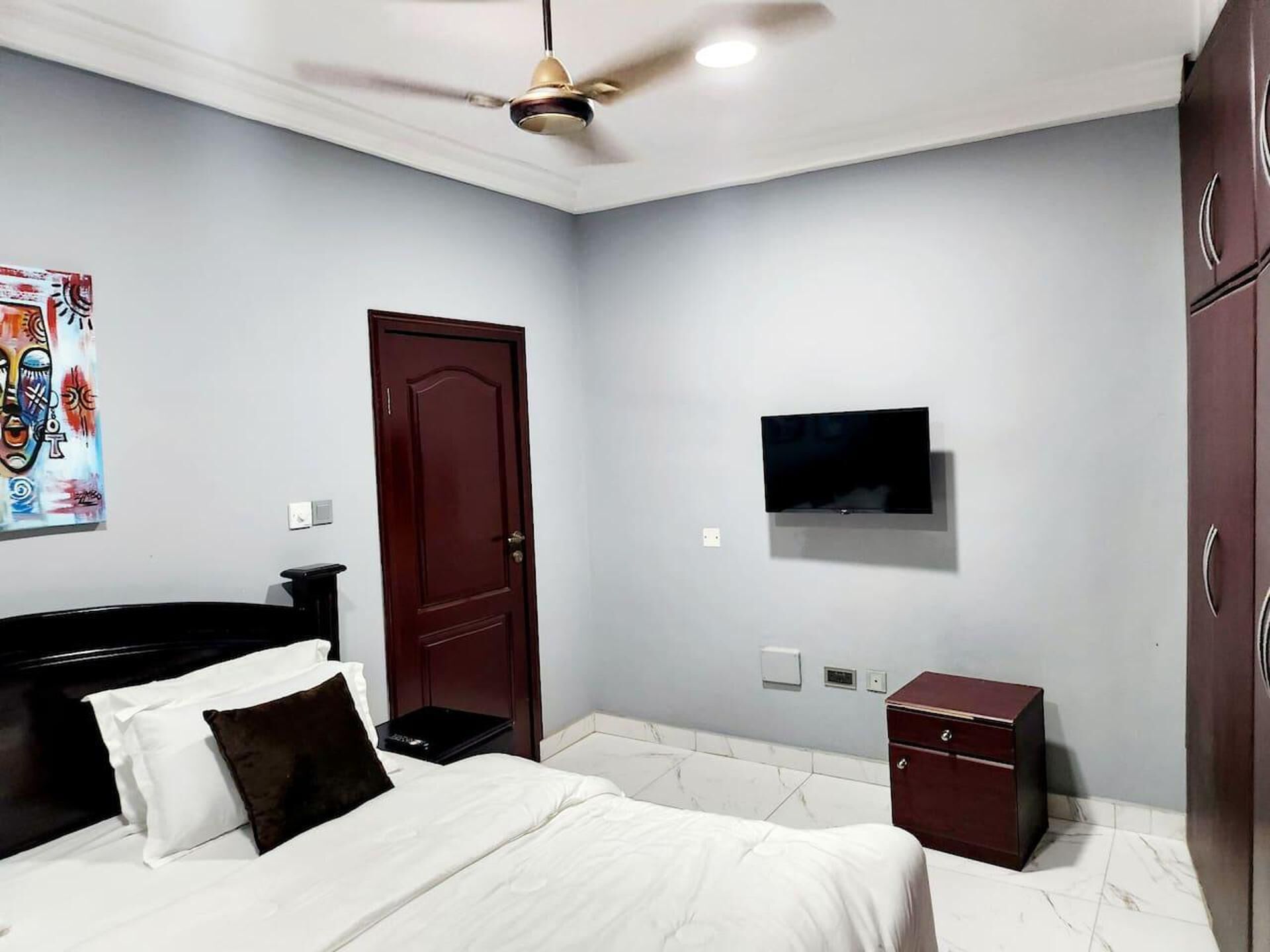 2 bedrooms, iron/ironing board, free WiFi, bed sheets
