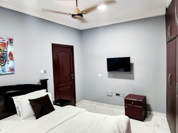 2 ห้องนอน, เตารีด/โต๊ะรีดผ้า, Wi-Fi ฟรี, ผ้าปูที่นอน