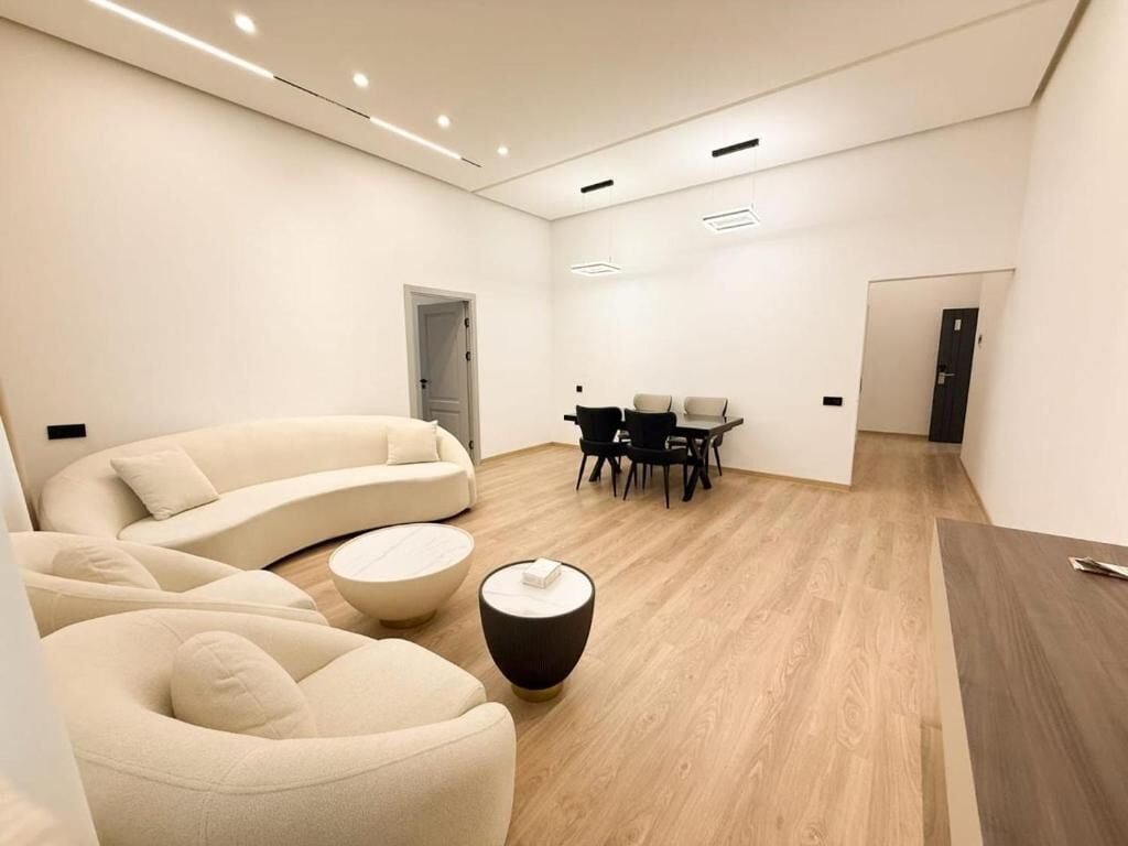 Superior Suite | Iron/ironing board (on request), free WiFi, bed sheets
