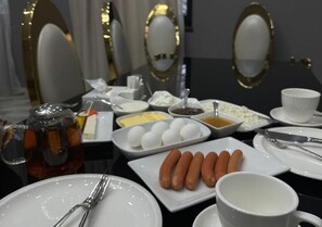 Dining - Imperial Hotel (Kapan)