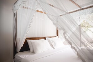 Standard Double Room | Desk, blackout drapes, iron/ironing board, free WiFi