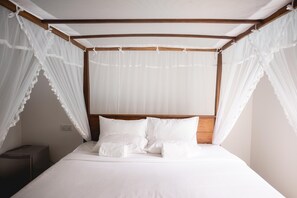 Habitación estándar doble | Escritorio, cortinas opacas, tabla de planchar con plancha y wifi gratis