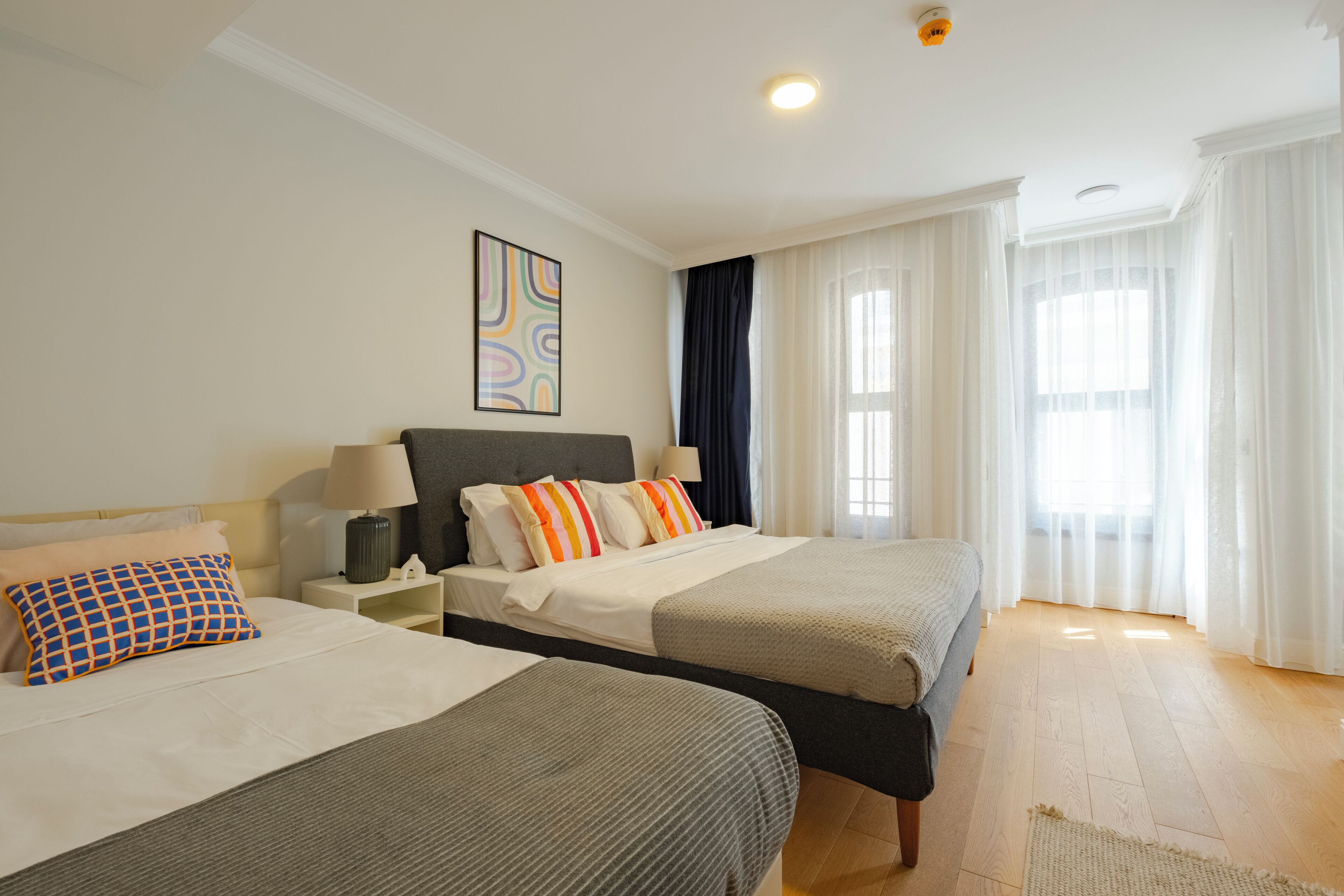 3 bedrooms, iron/ironing board, WiFi, bed sheets