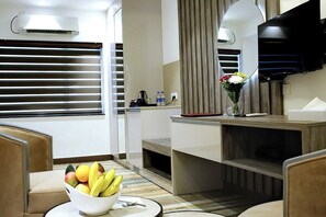 Deluxe Double Room, City View