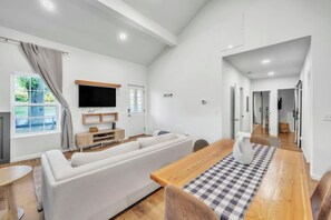 Uklassifisert bilde, 4 av 29, knapp