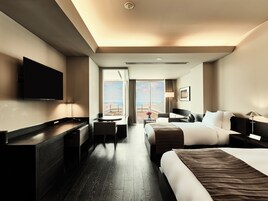 Luxury Twin Room, Balcony, Ocean View | Desk, free WiFi, bed sheets