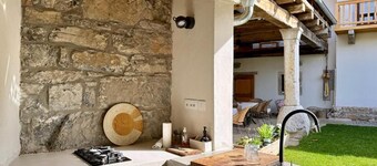 Villa Kobdilj 1835 with Shared Courtyard