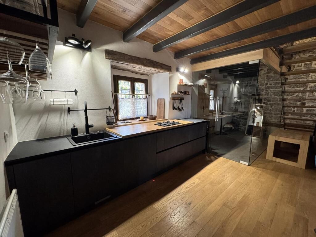 Appartamento Deluxe, balcone, vista cortile | Cucina privata