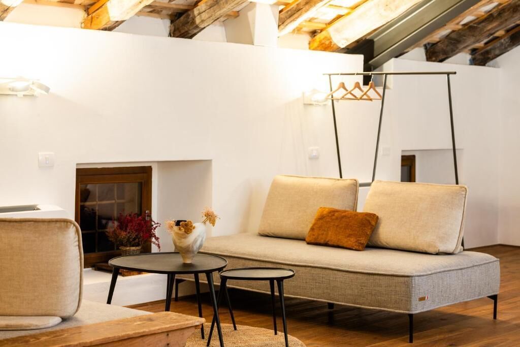 Deluxe Apartment, Patio, Courtyard View | Living area