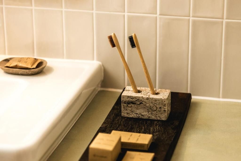 Habitación triple Deluxe, patio, vistas al patio | Miscelánea