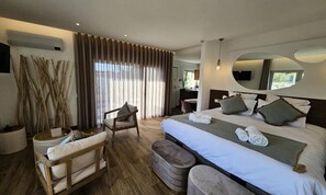 Iron/ironing board - Rainbow Apartments in Marinha Grande (Marinha Grande)