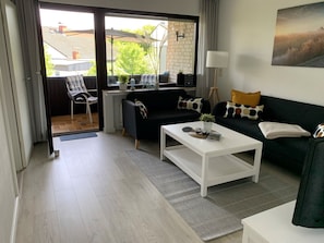 Unclassified image, 4 of 23, button - Apartment "Halvar" with Balcony and Wi-Fi (Maasholm)