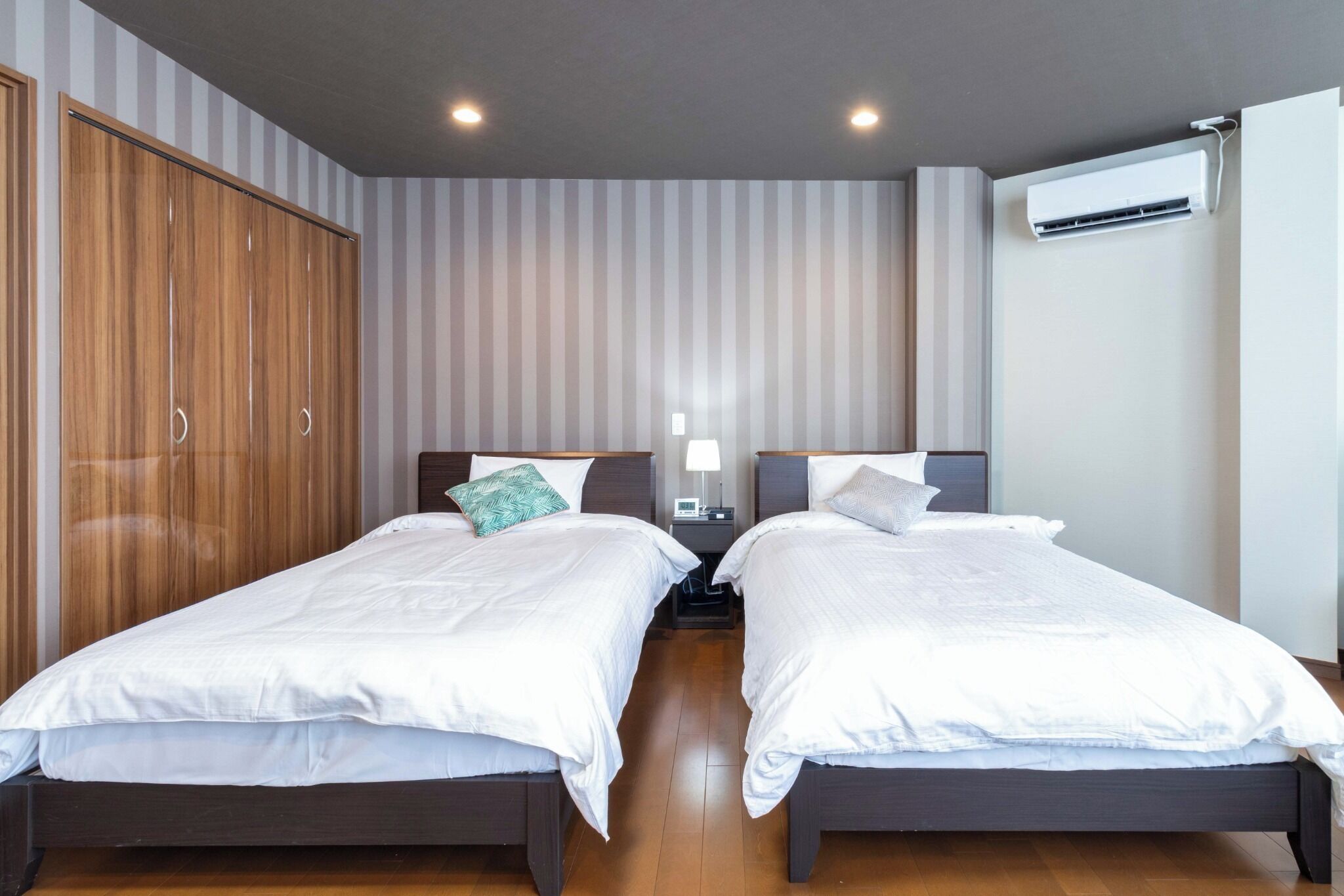 1 chambre, bureau, Wi-Fi gratuit, draps fournis