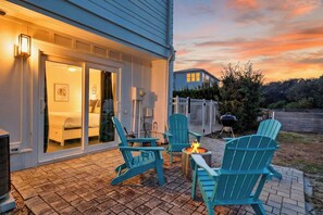 Terrace/patio - Exclusive Beach Access + Private Pool + Sunset Views | Sandy Pelican (Seacrest)