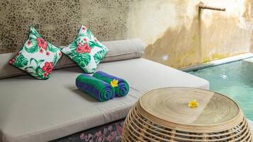 Huvila, 1 makuuhuone, parveke, näköala puutarhaan | Kylpylä