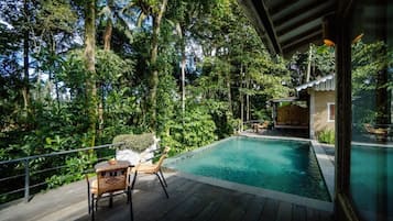 Vila, 2 kamar tidur, balkon, pemandangan kebun | Kolam renang | Kolam renang outdoor