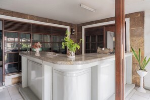 星評価なしの画像、2 / 16、ボタン