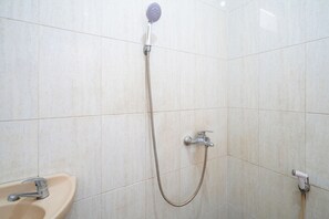 Standard Δωμάτιο | Ντουζιέρα μπάνιου