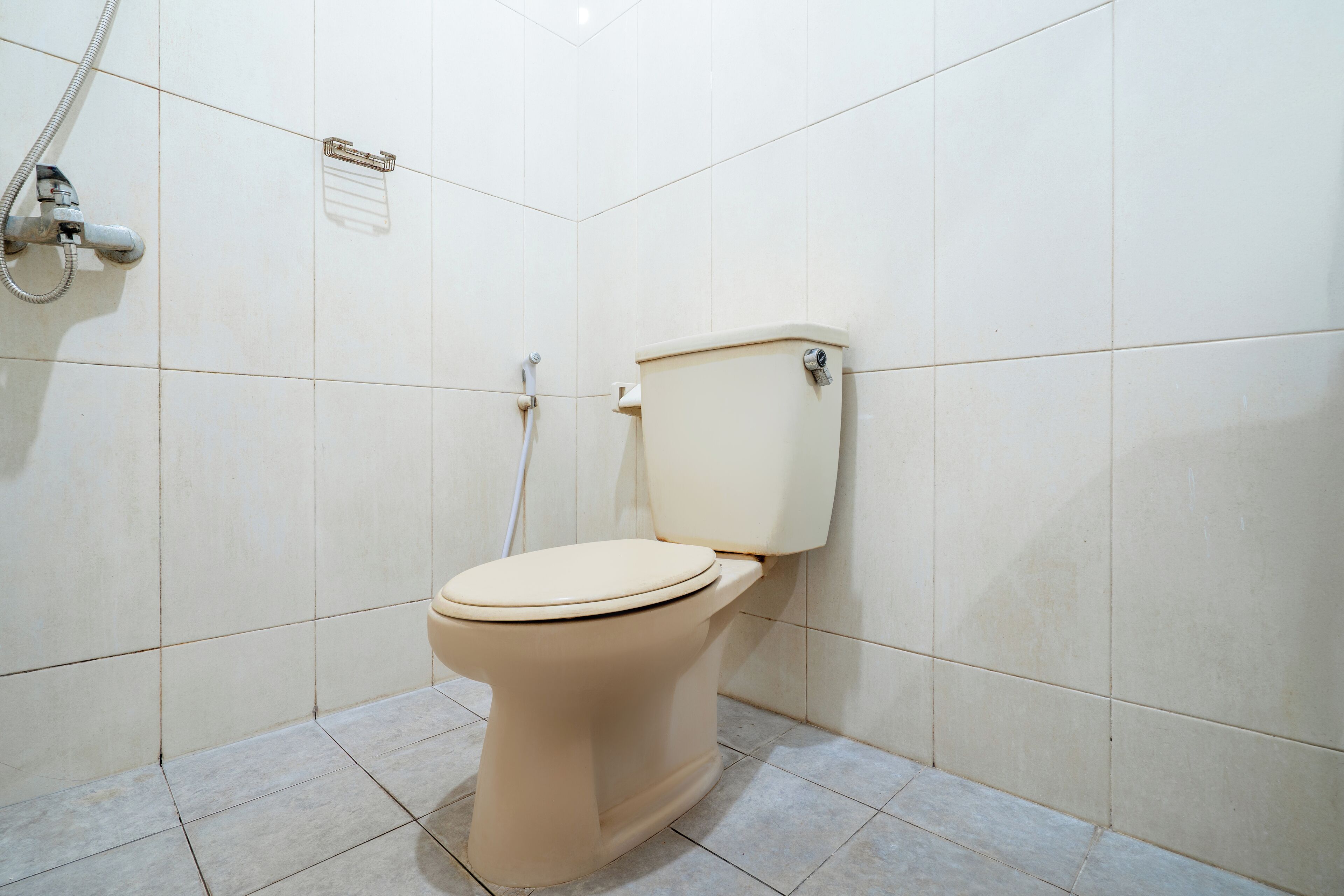 Deluxe Double Room | Bathroom | Shower, free toiletries, towels