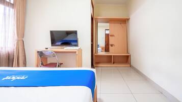 Deluxe Double Room | Premium bedding, desk, free WiFi, bed sheets