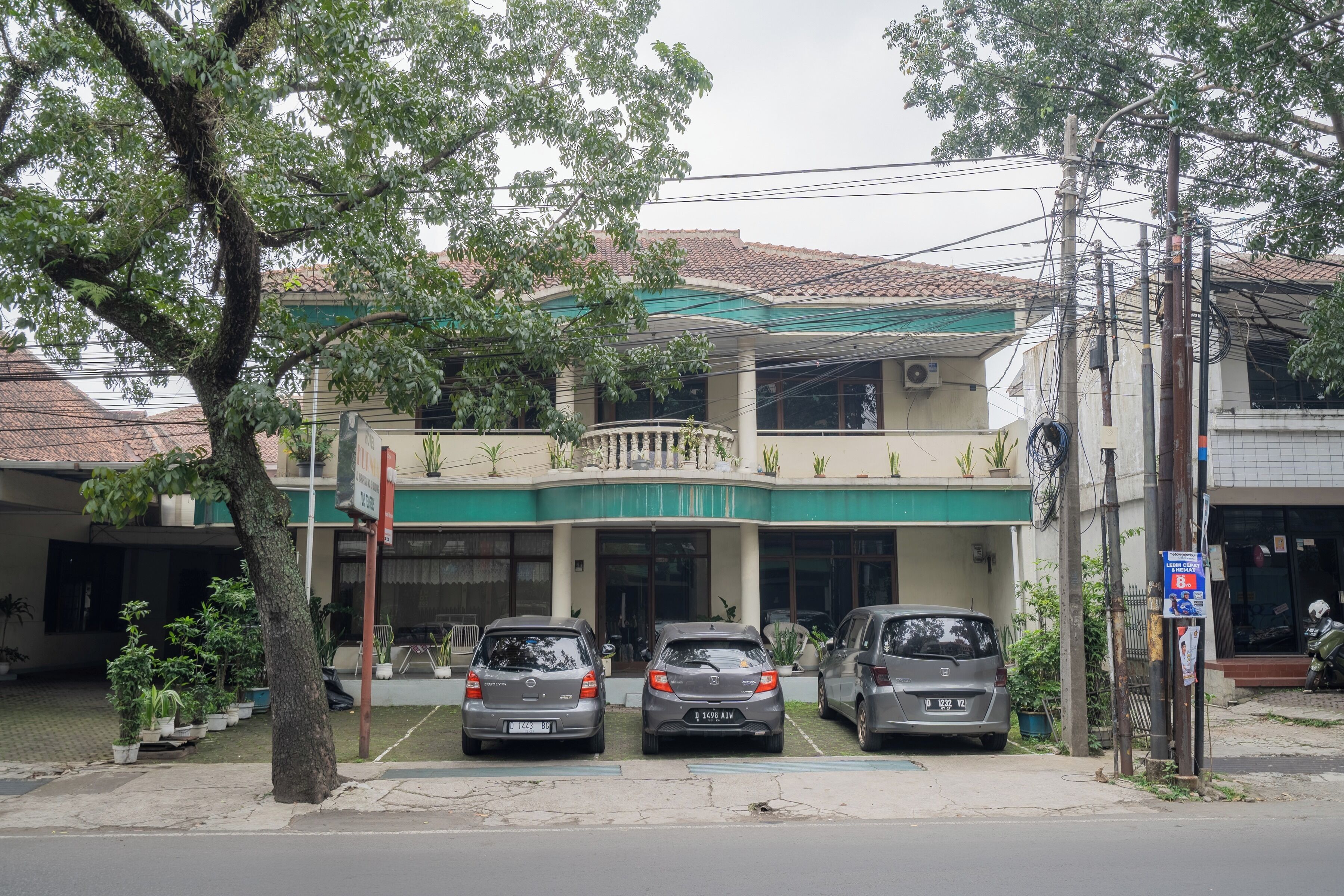 المنشأة من الخارج