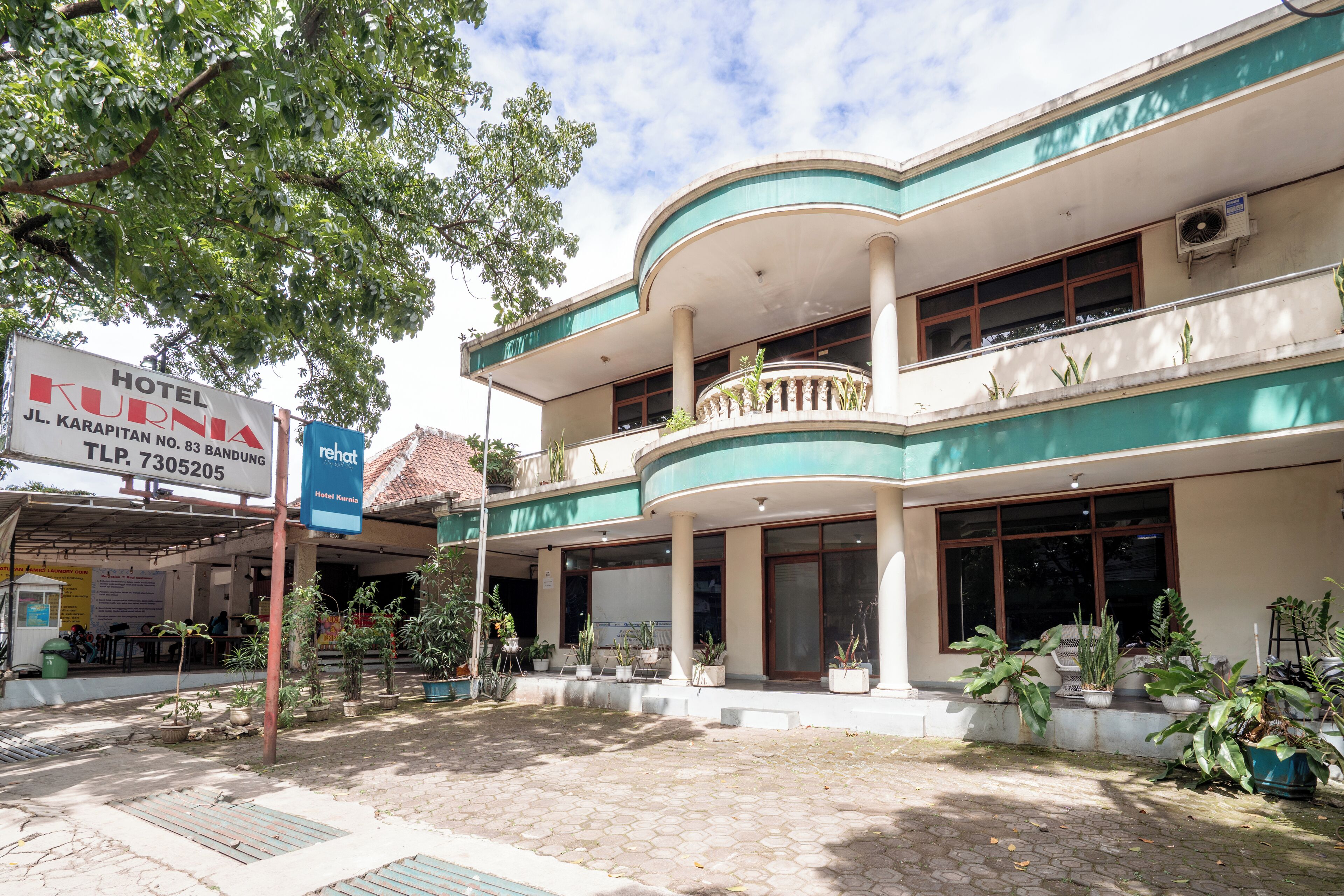 Mặt tiền nơi lưu trú